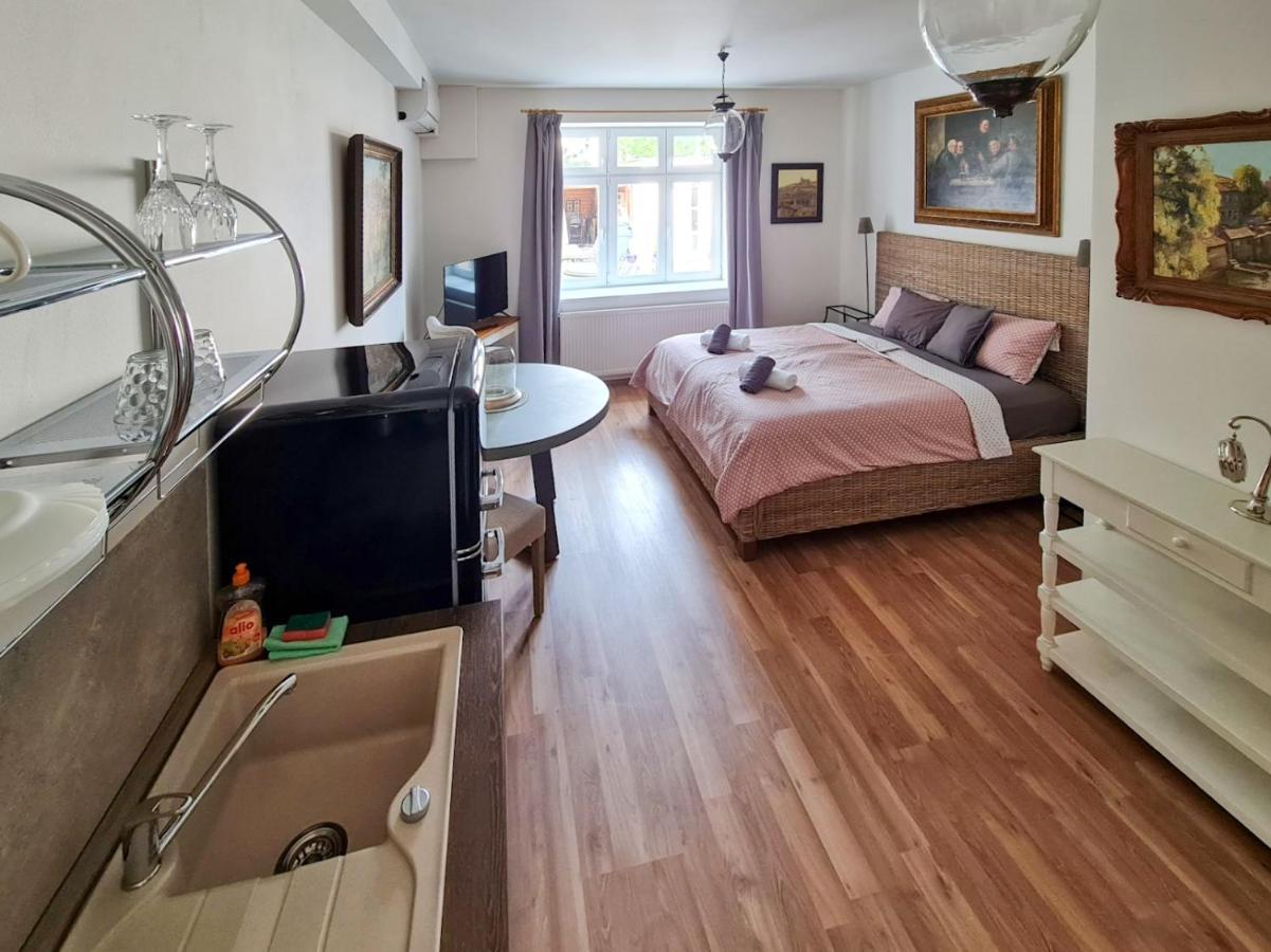 Apartman Praha Brevnov Exteriör bild