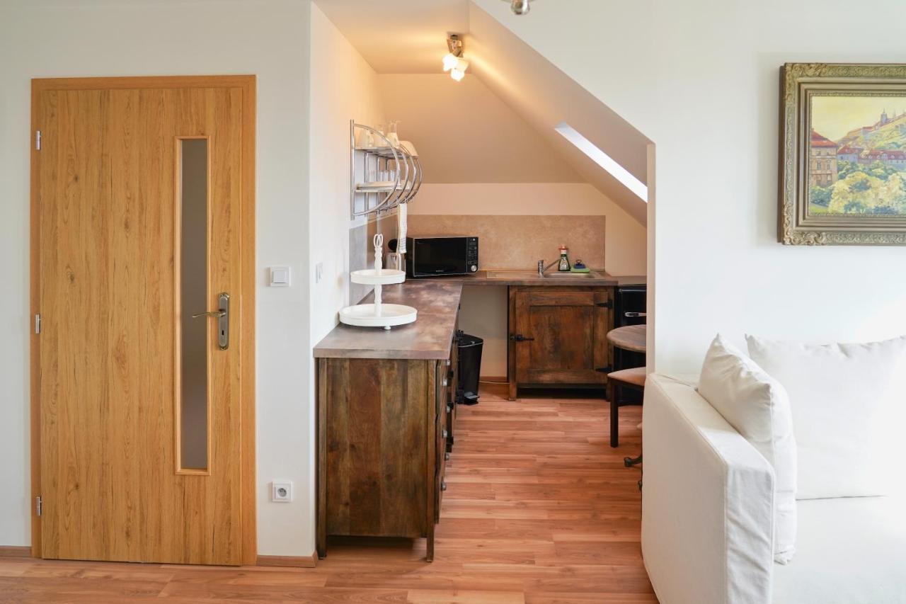 Apartman Praha Brevnov Exteriör bild