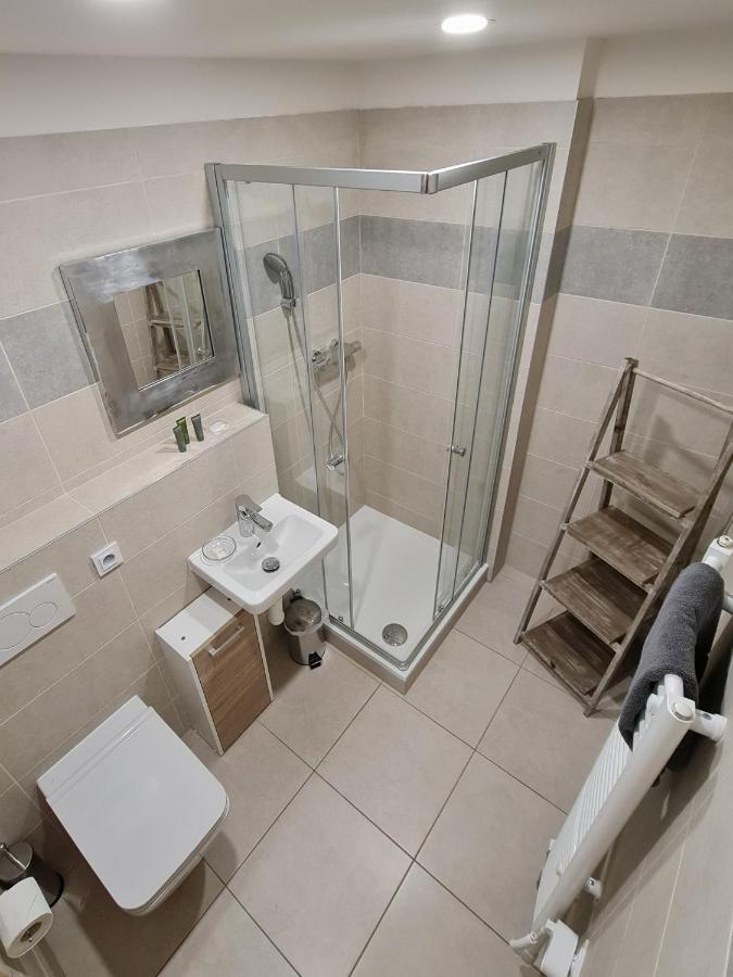 Apartman Praha Brevnov Exteriör bild