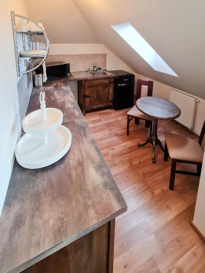 Apartman Praha Brevnov Exteriör bild